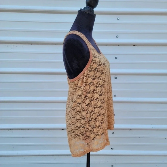 H.I.P. Womens Tank Top USA Yellow Floral Sleeveless Stretch Lace Blouse Sz L - Picture 9 of 9